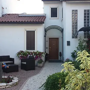  Apartman Acero Rosso